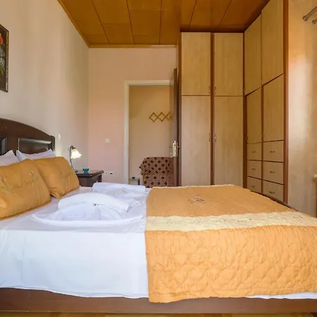Sparrow Apartman Skoulikado